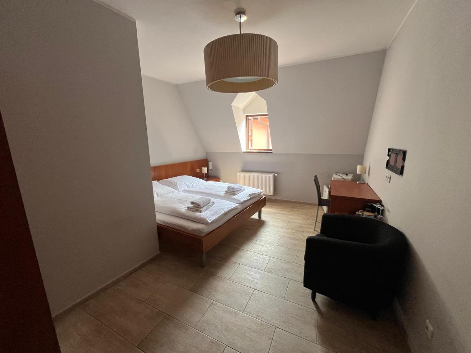 Nevinne Apartmany 歌林 外观 照片